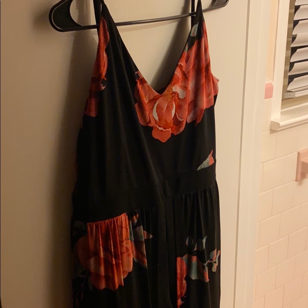 Maxi dress with shorts